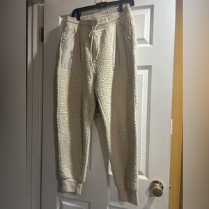 OFFLINE Sherpa Jogger Pants in Cream - Like New!